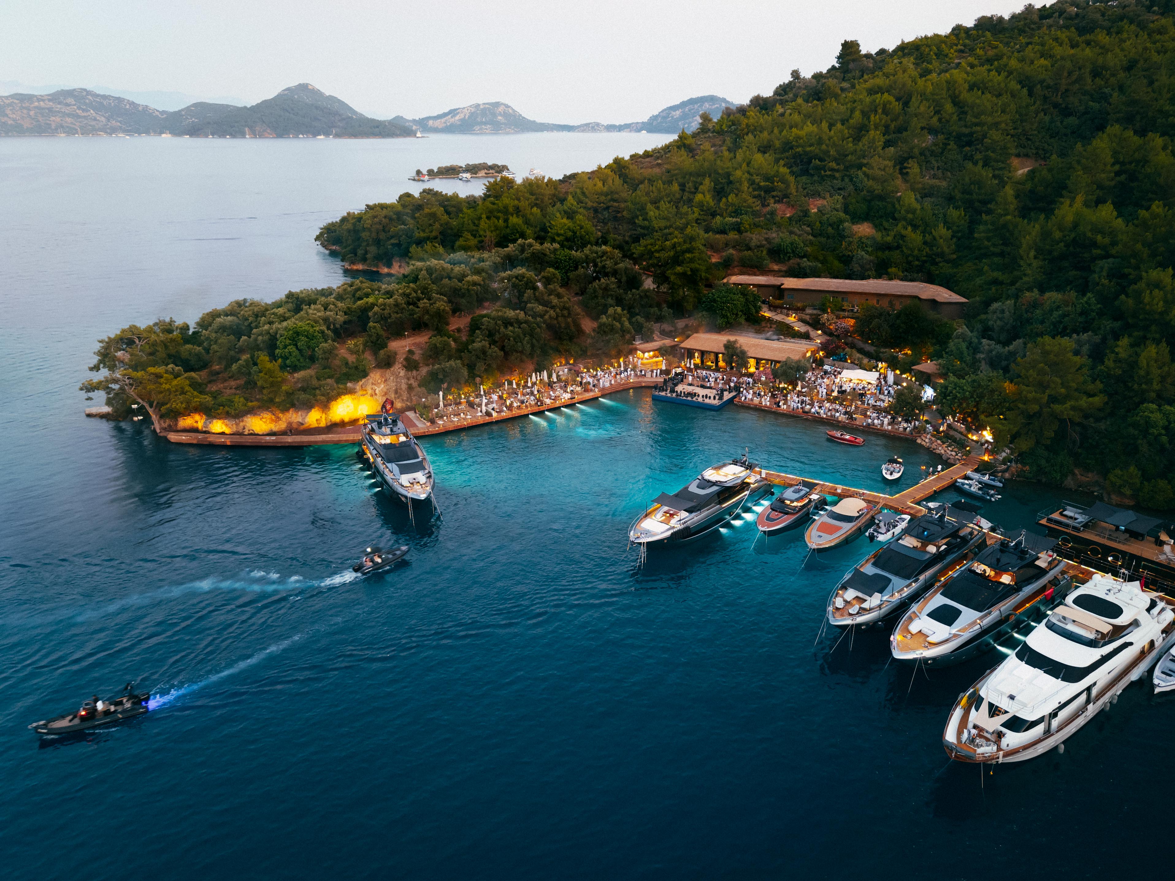 Miori by the Sea, Göcek’teki Riva Lounge ile Akdeniz ve Ege'nin Ruhunu Yaşatıyor